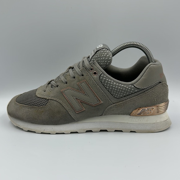 New Balance 574 Shoes WL574FSC Women’s Sz 8.5 - Picture 9 of 9